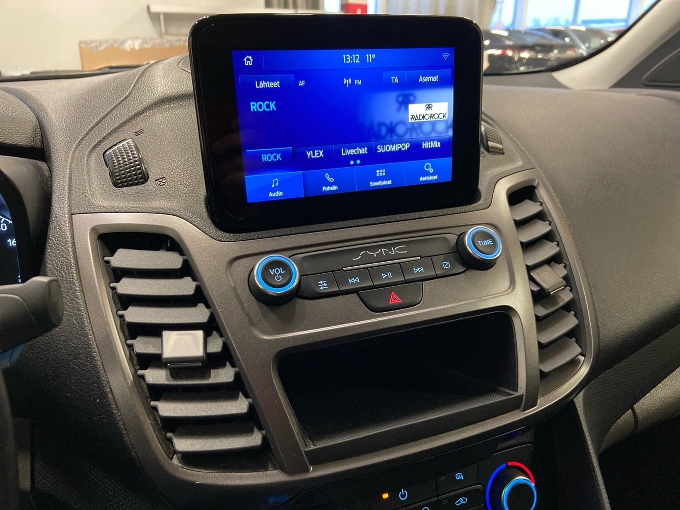 Ford Transit Connect vaihtoauto