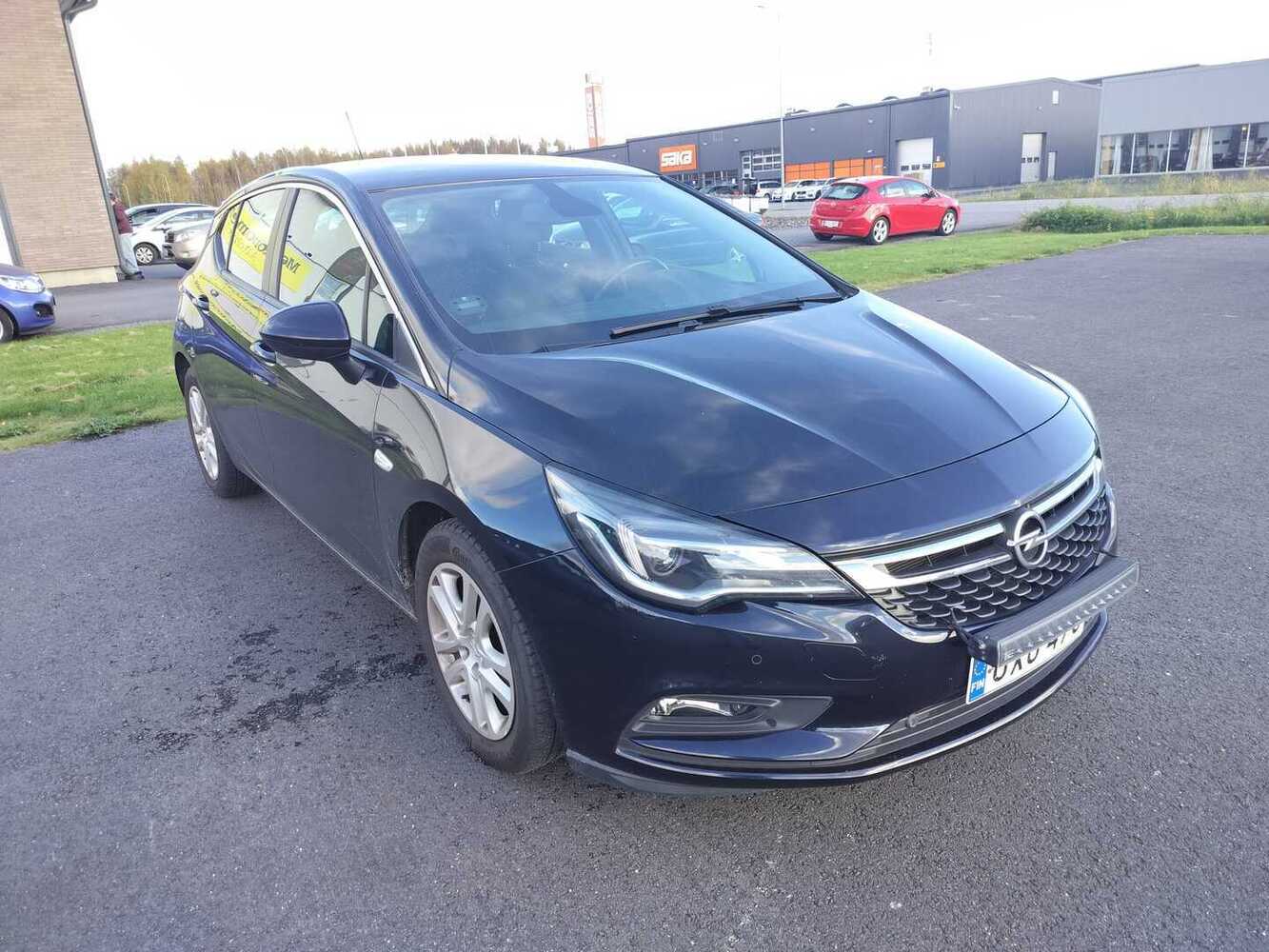 Opel Astra vaihtoauto
