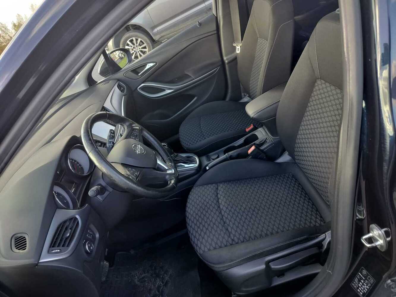 Opel Astra vaihtoauto