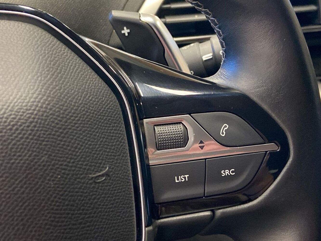 Peugeot 5008 vaihtoauto