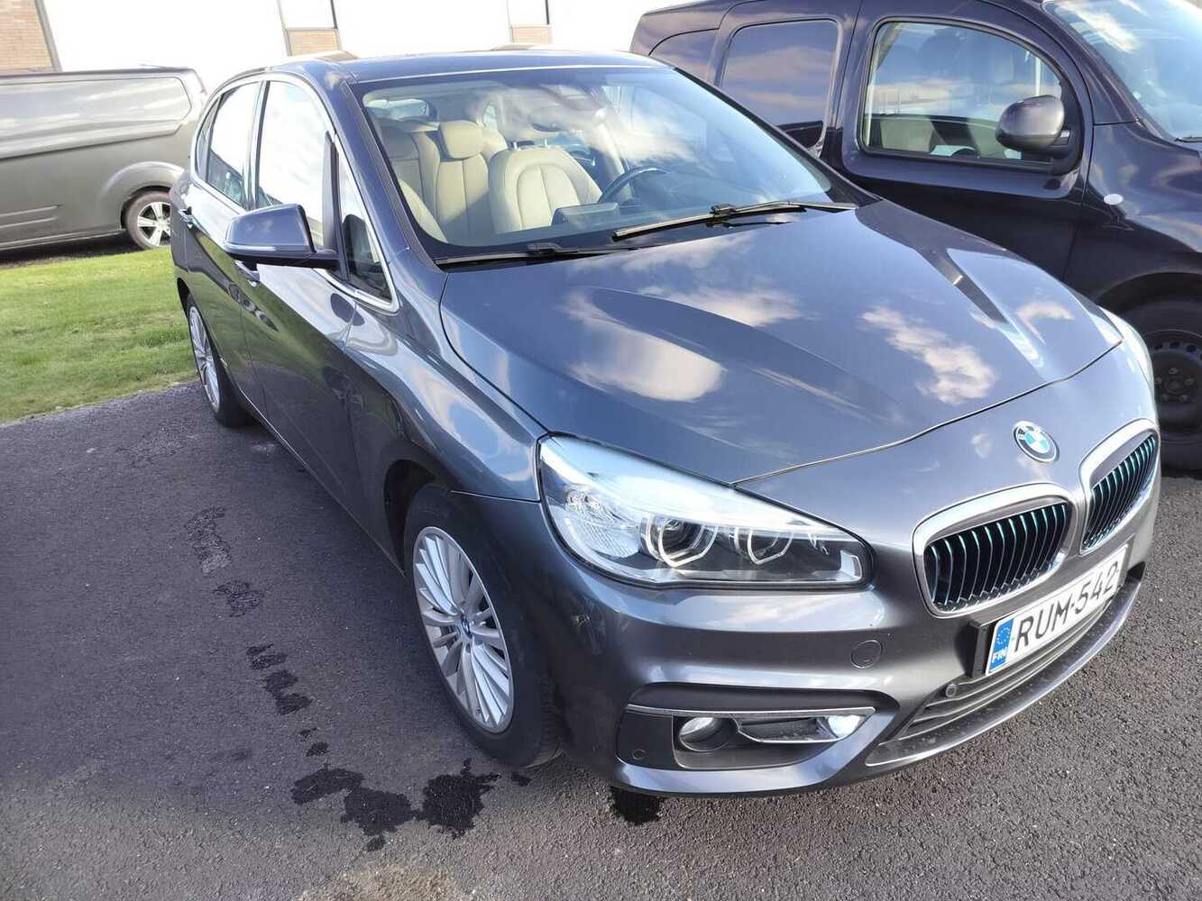 BMW 225 vaihtoauto