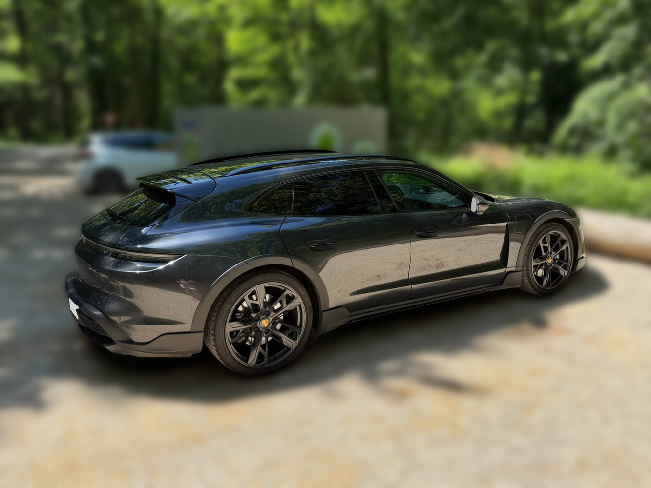 Porsche Taycan vaihtoauto