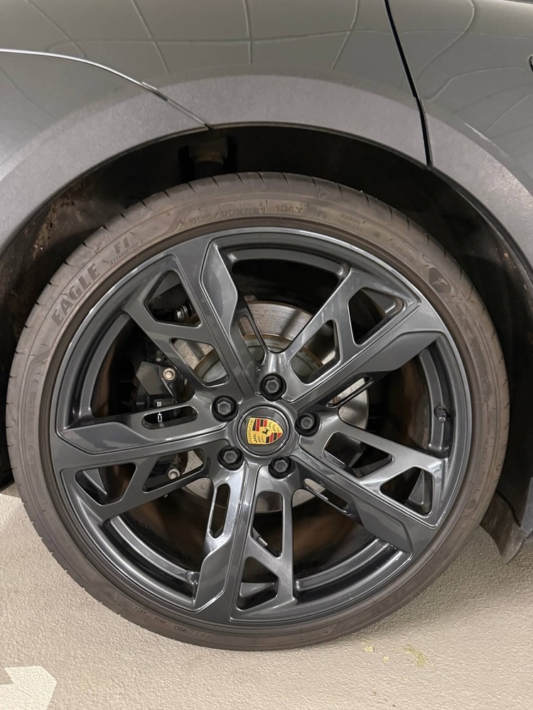 Porsche Taycan vaihtoauto