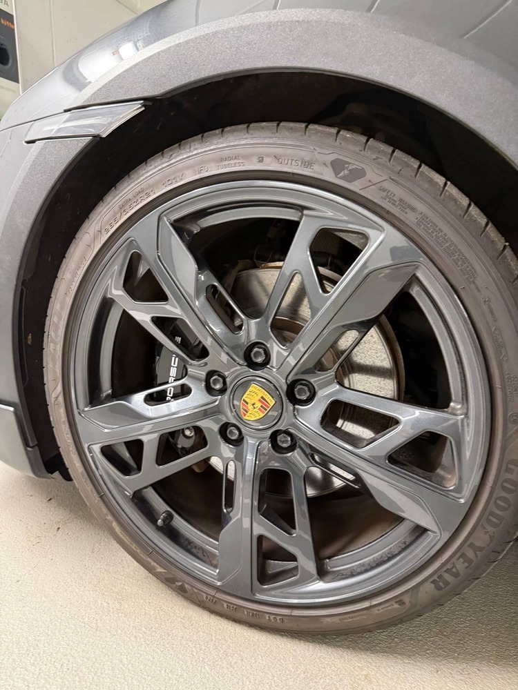 Porsche Taycan vaihtoauto