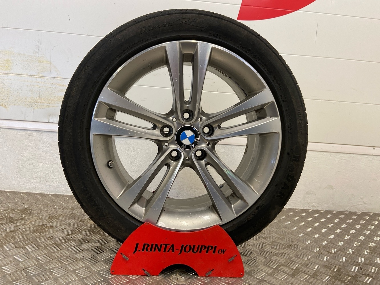 BMW 320 vaihtoauto