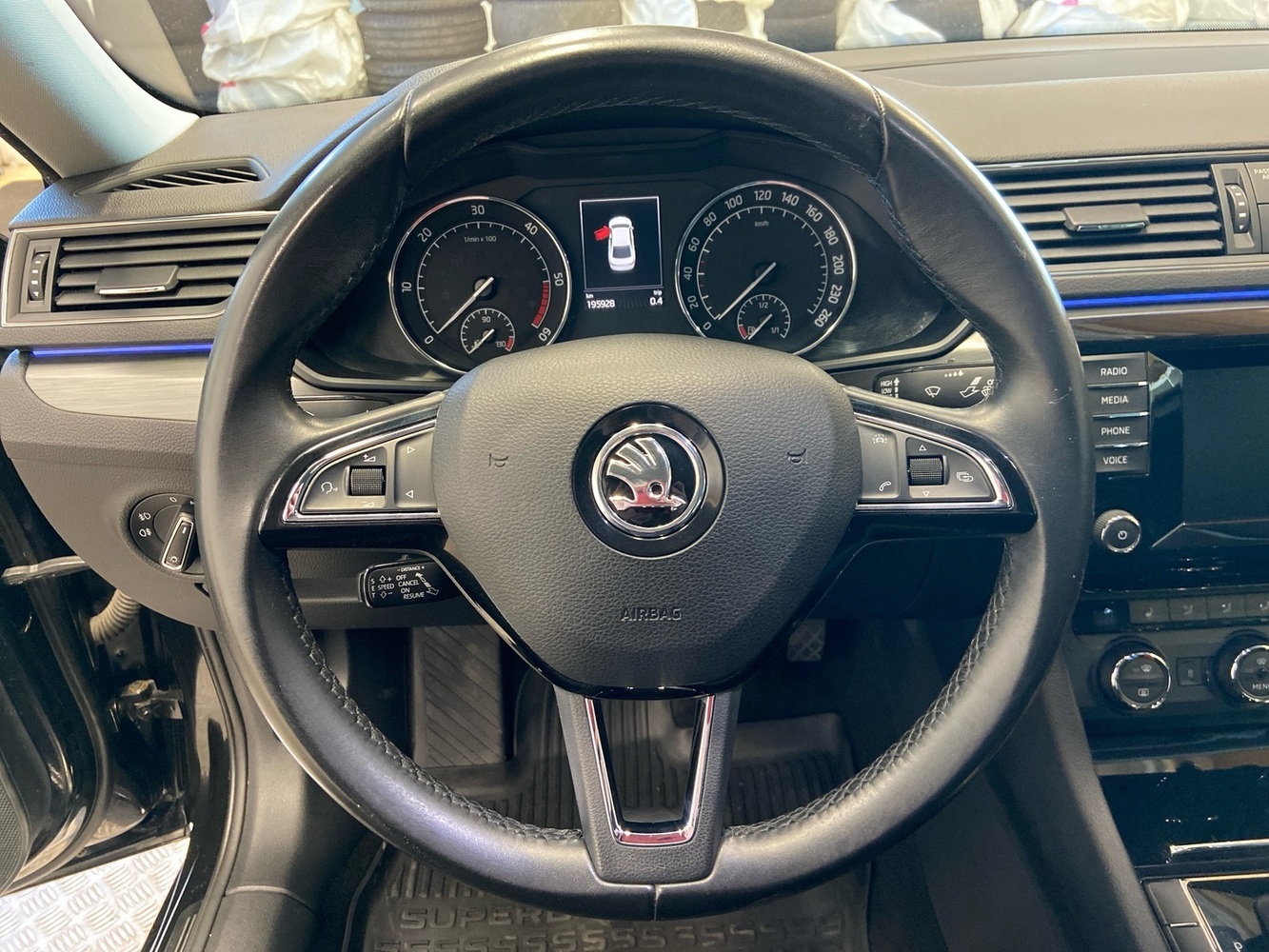 Skoda Superb vaihtoauto