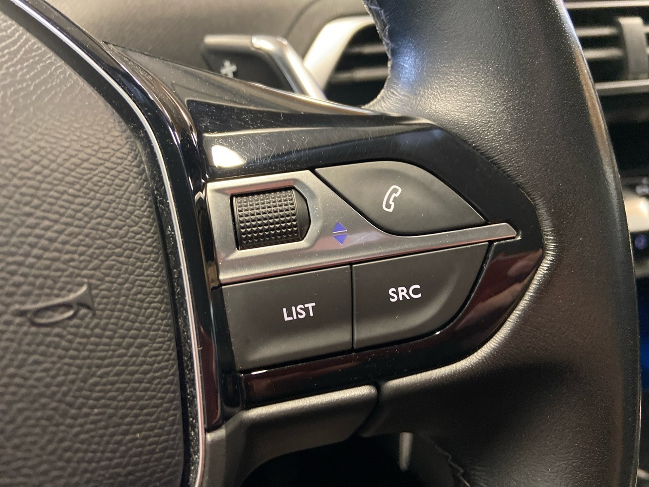 Peugeot 5008 vaihtoauto