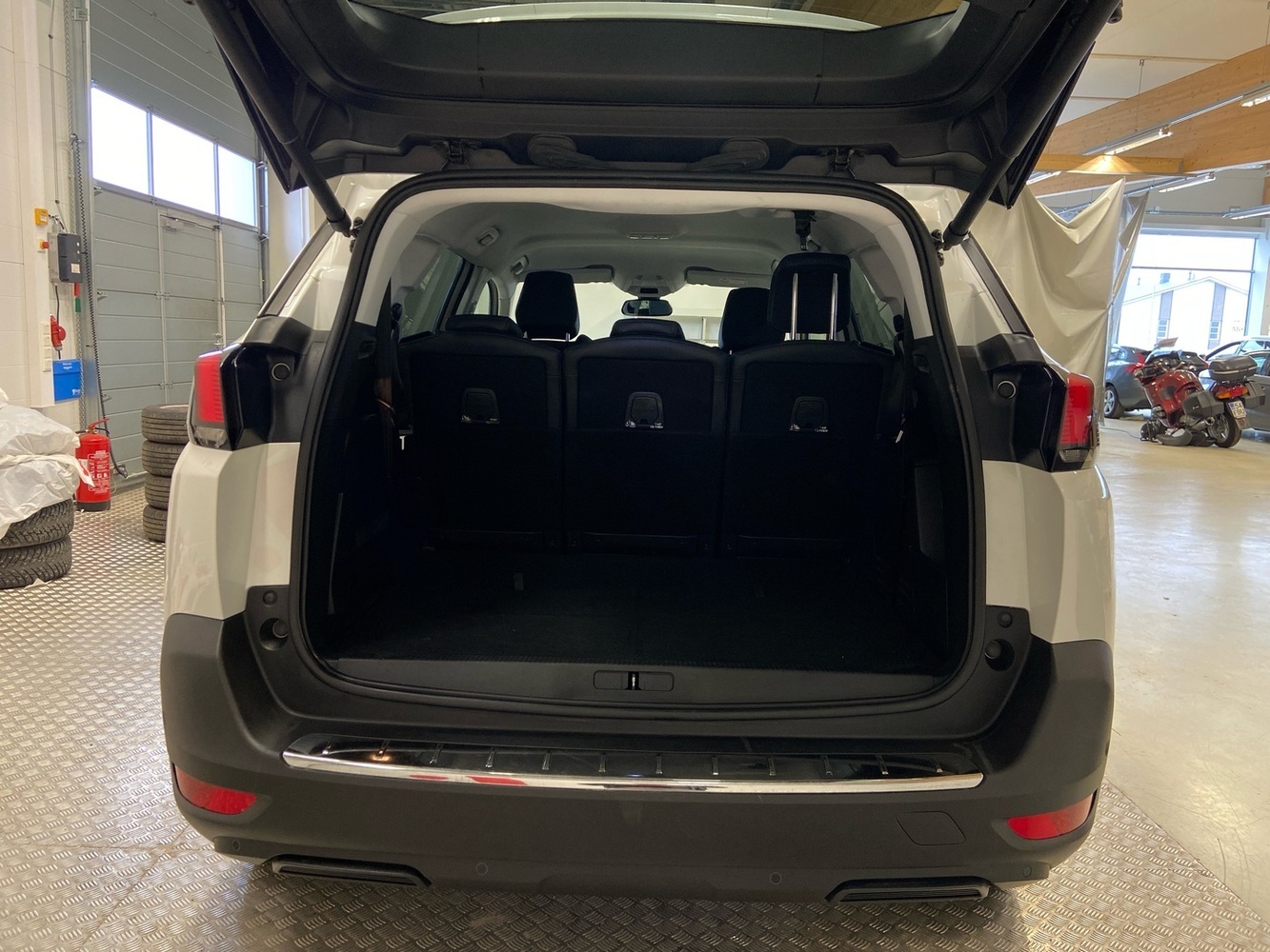 Peugeot 5008 vaihtoauto