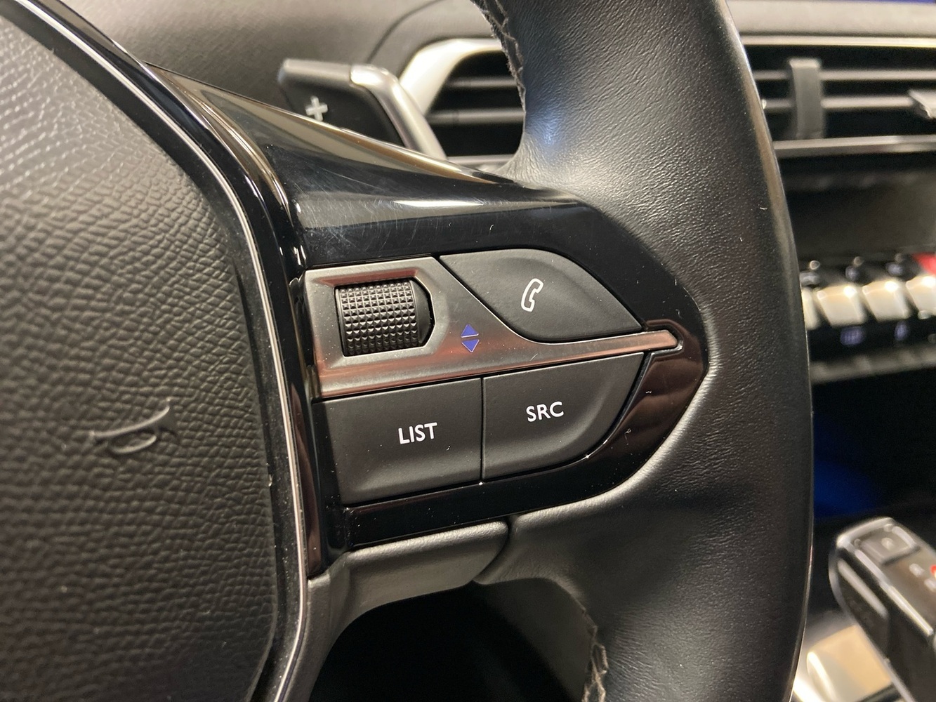 Peugeot 5008 vaihtoauto