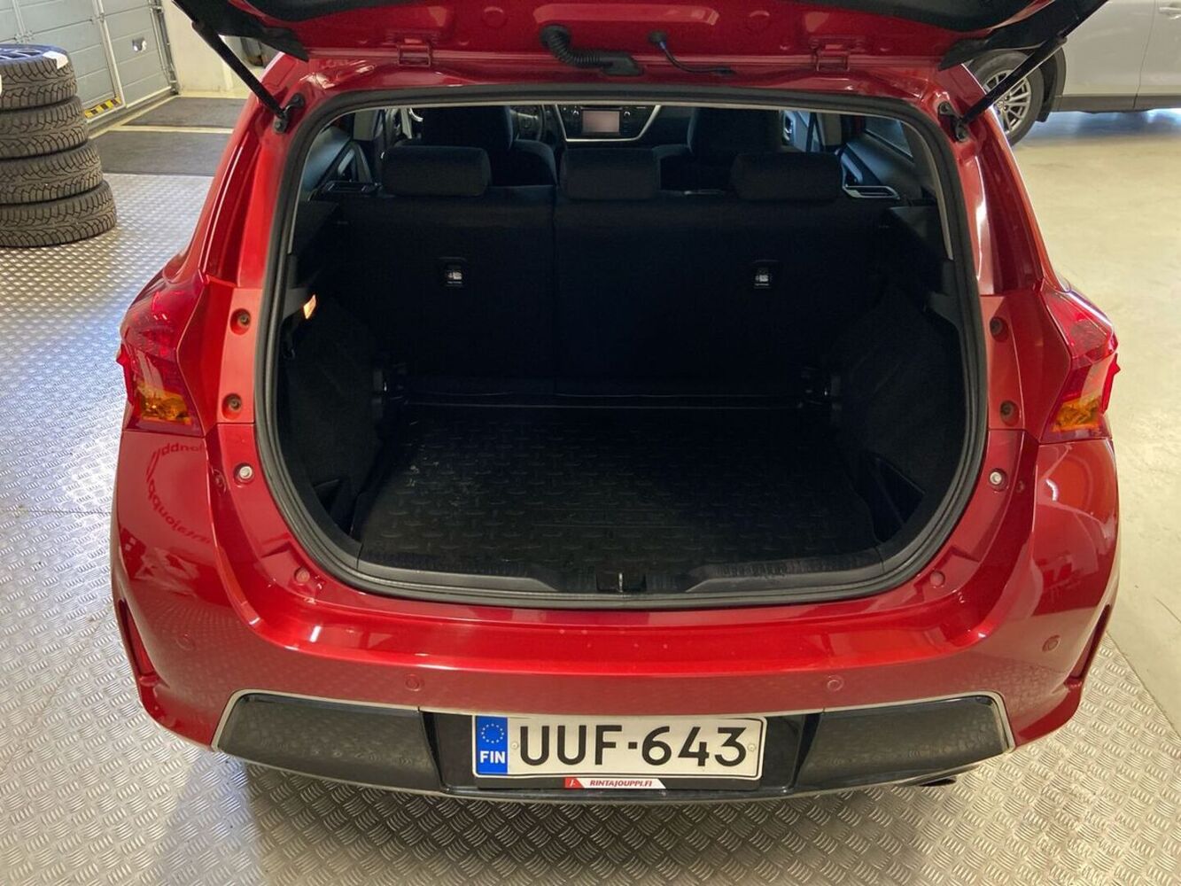 Toyota Auris vaihtoauto