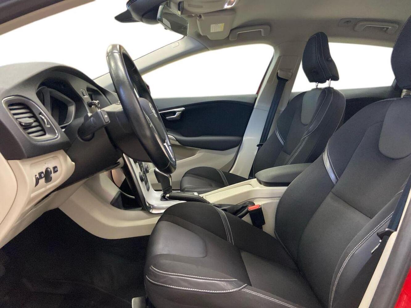 Volvo V40 vaihtoauto