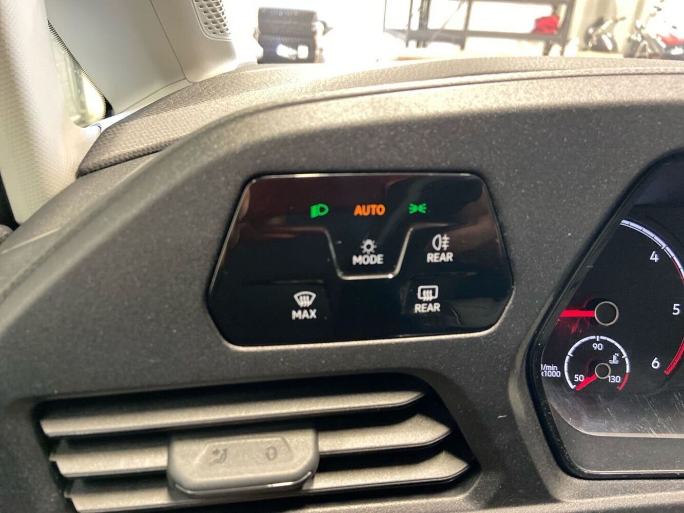 Volkswagen Caddy Maxi vaihtoauto