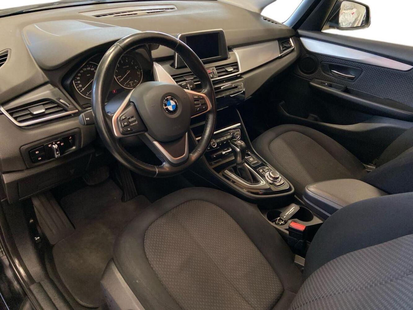 BMW 218 vaihtoauto