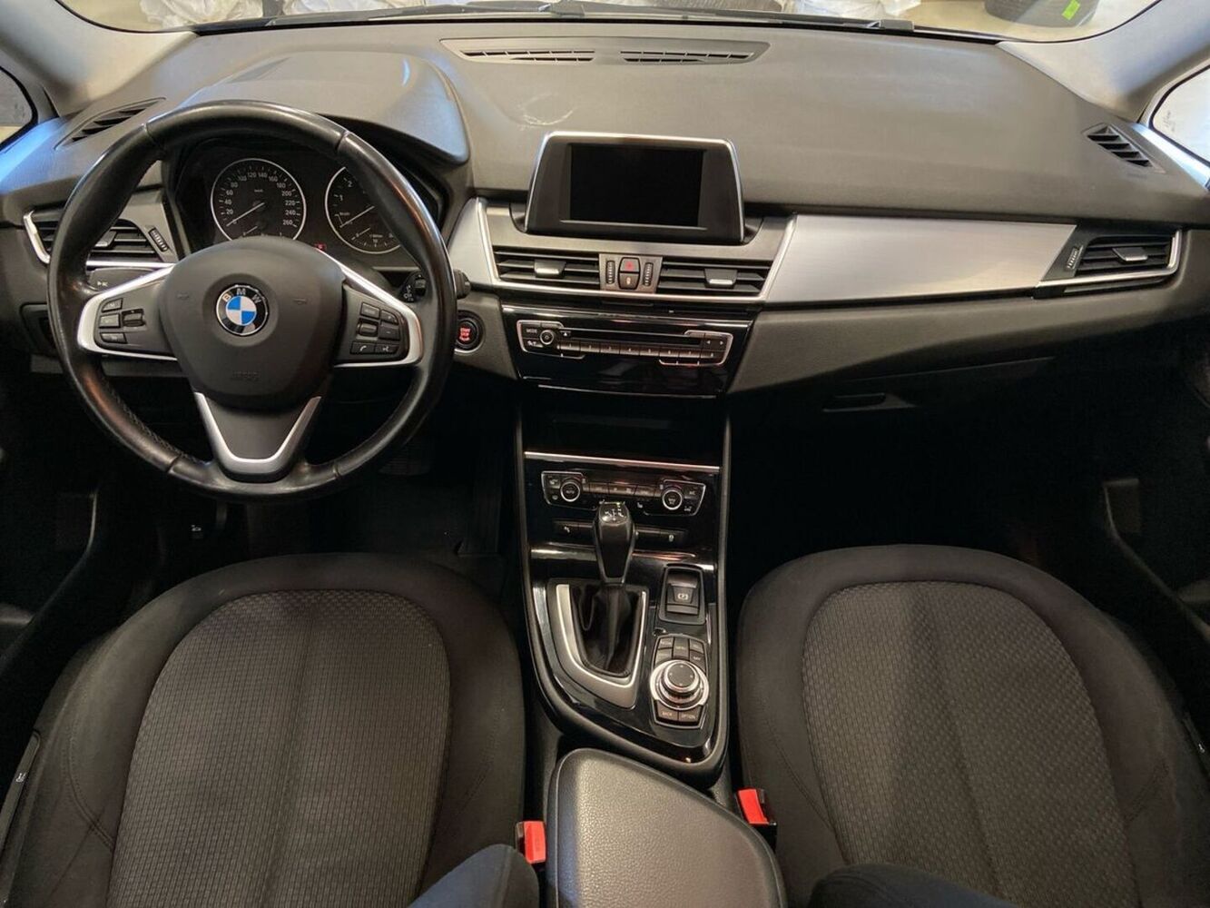BMW 218 vaihtoauto