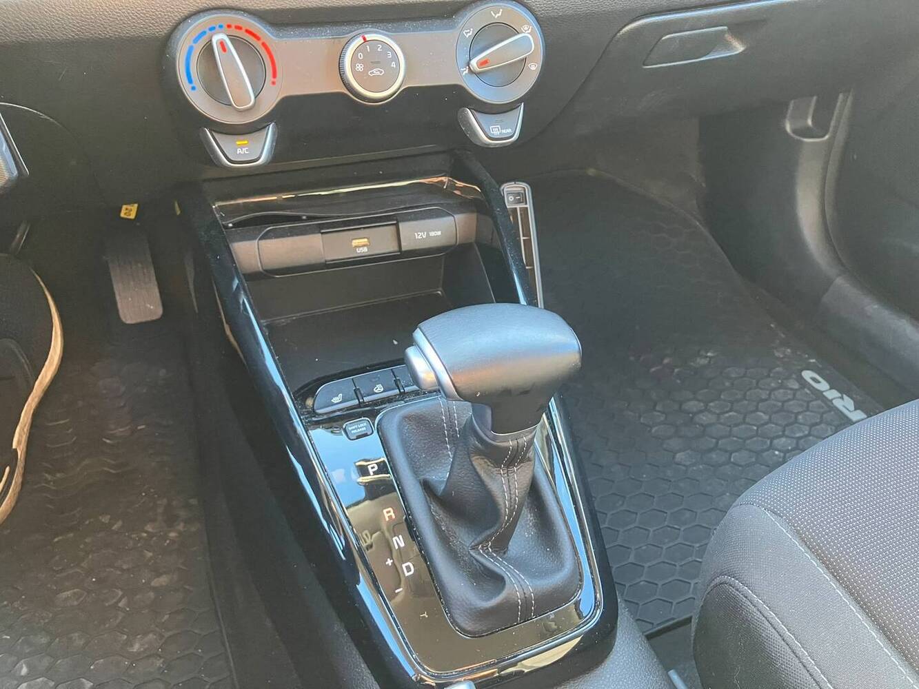 Kia Rio vaihtoauto