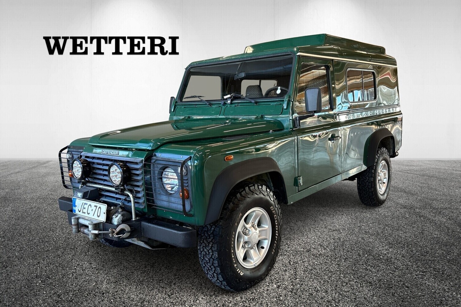 Land Rover Defender vaihtoauto