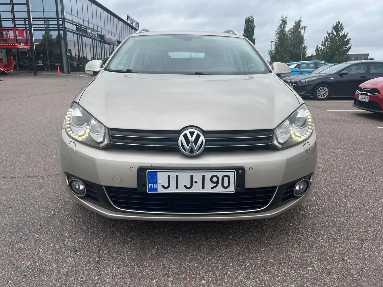 Volkswagen Golf vaihtoauto
