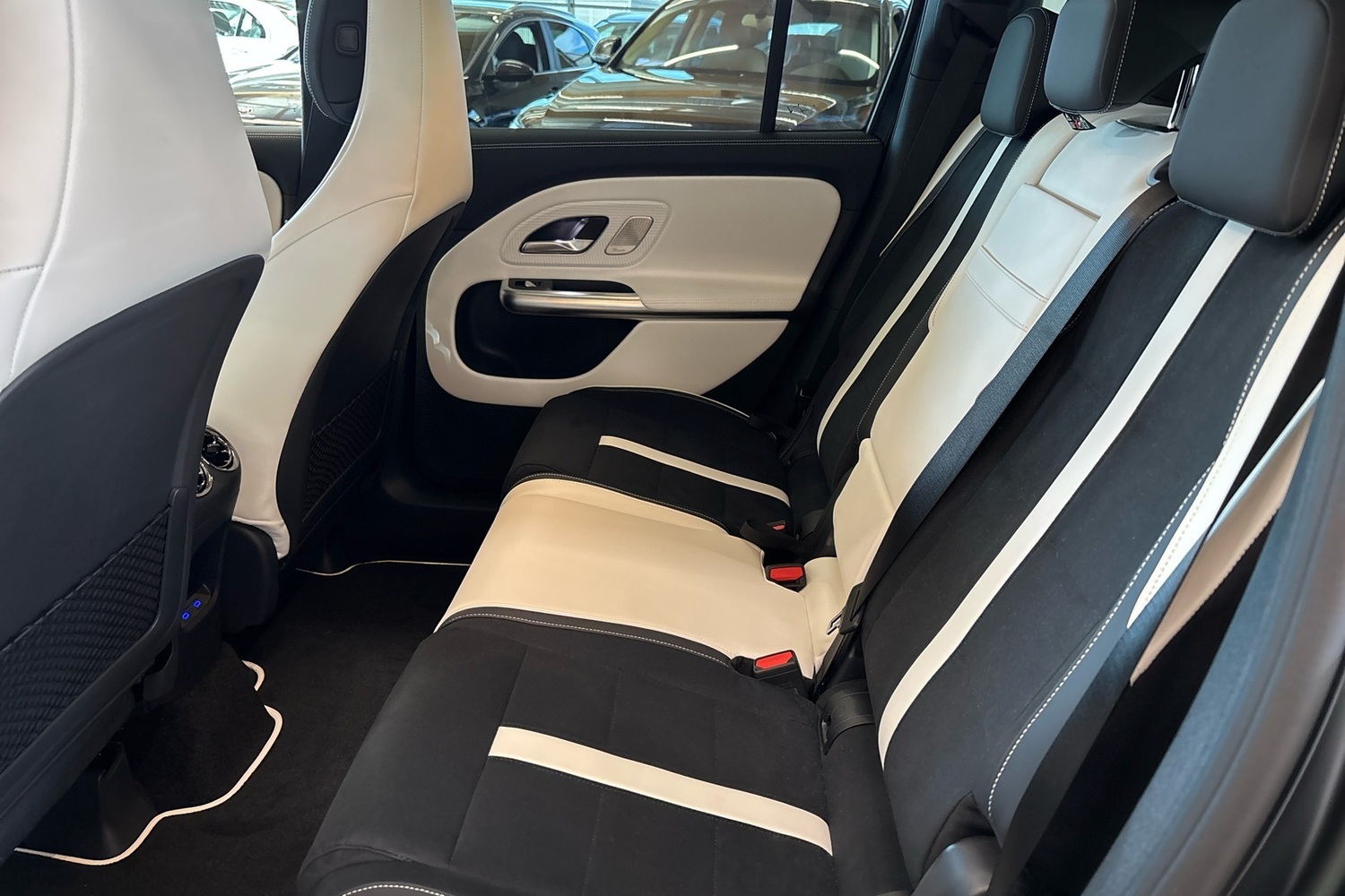 Mercedes-Benz GLB vaihtoauto