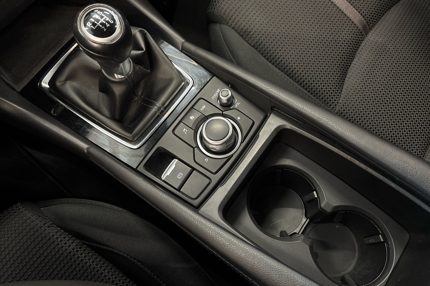Mazda 3 vaihtoauto
