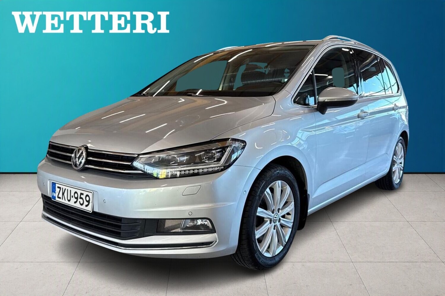 Volkswagen Touran vaihtoauto