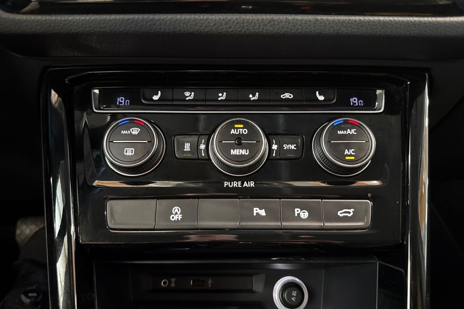 Volkswagen Touran vaihtoauto