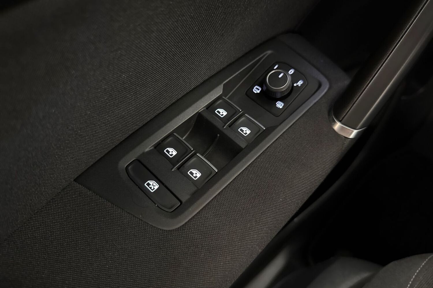 Volkswagen Touran vaihtoauto