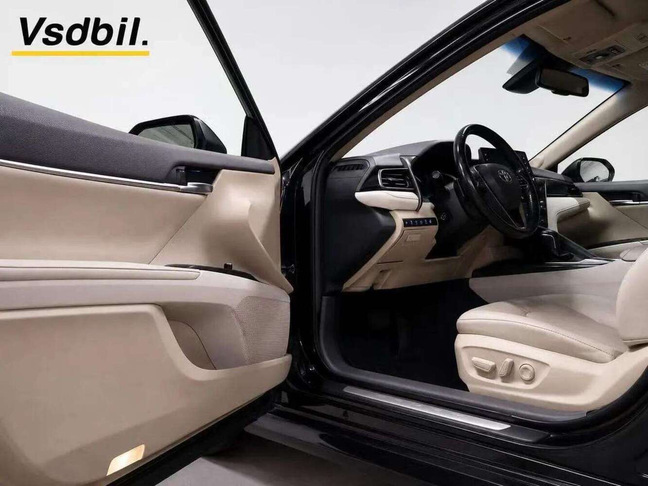 Toyota Camry vaihtoauto