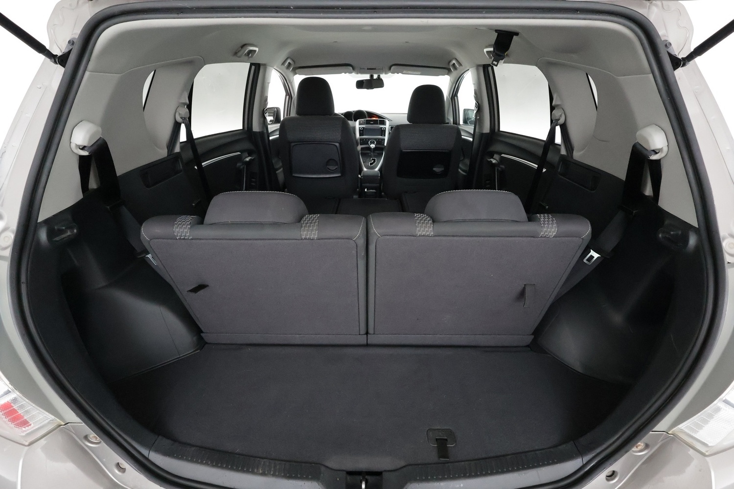 Toyota Verso vaihtoauto