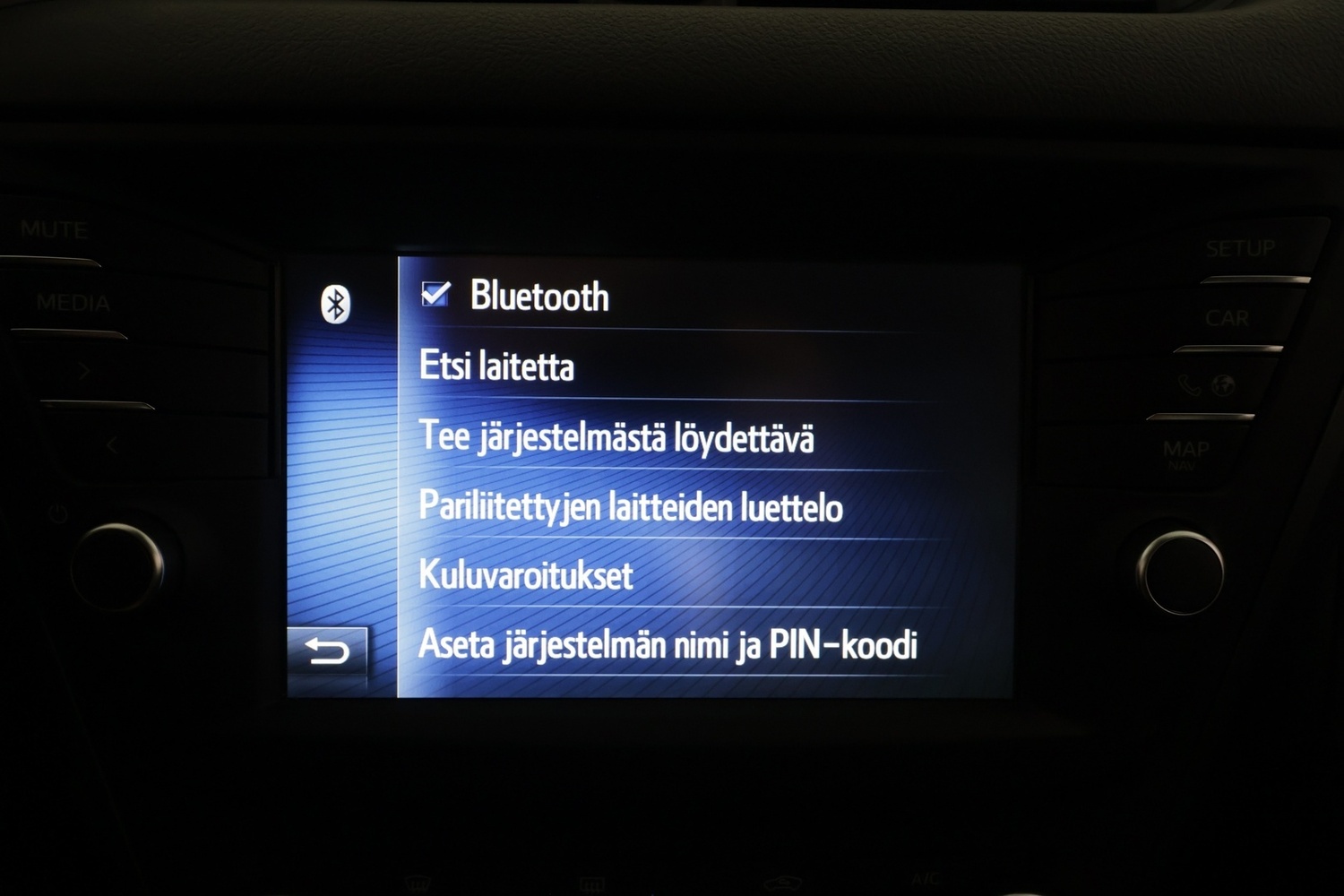 Toyota Avensis vaihtoauto