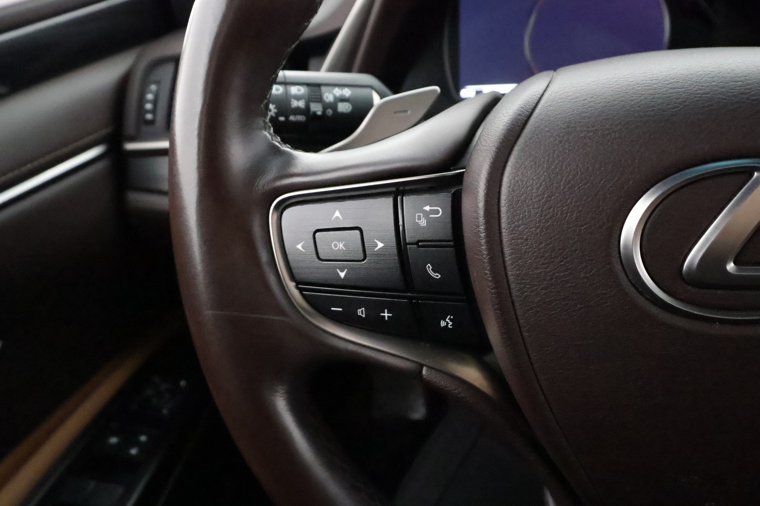 Lexus ES vaihtoauto