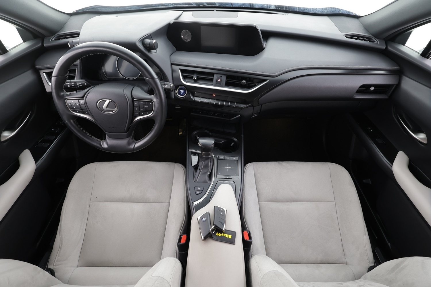 Lexus UX vaihtoauto