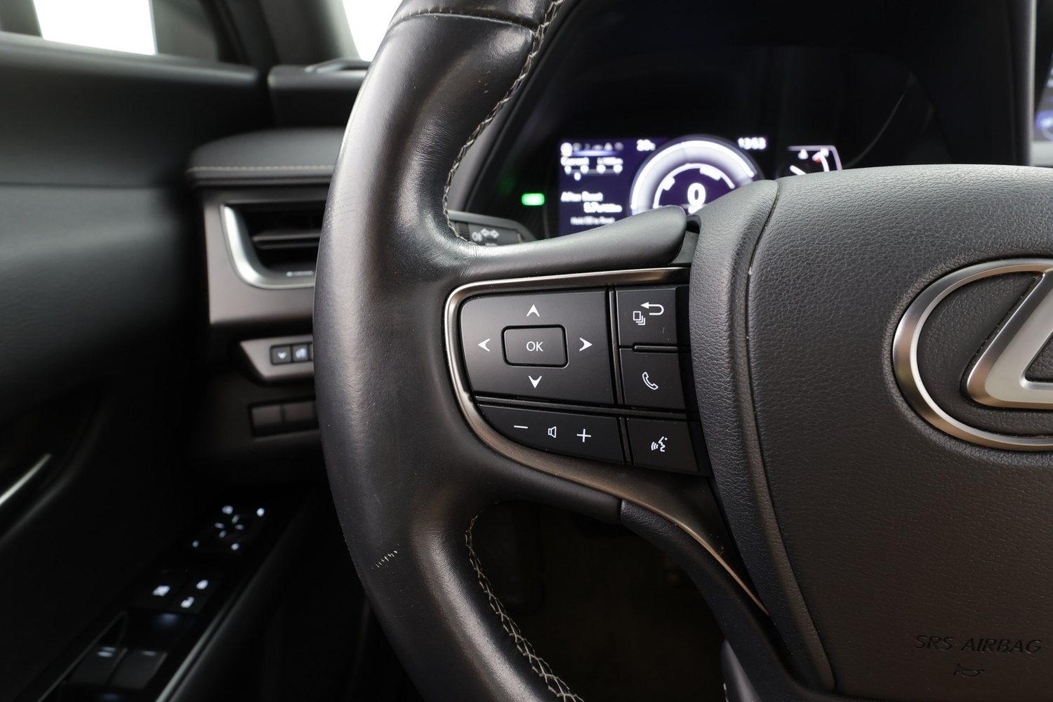 Lexus UX vaihtoauto