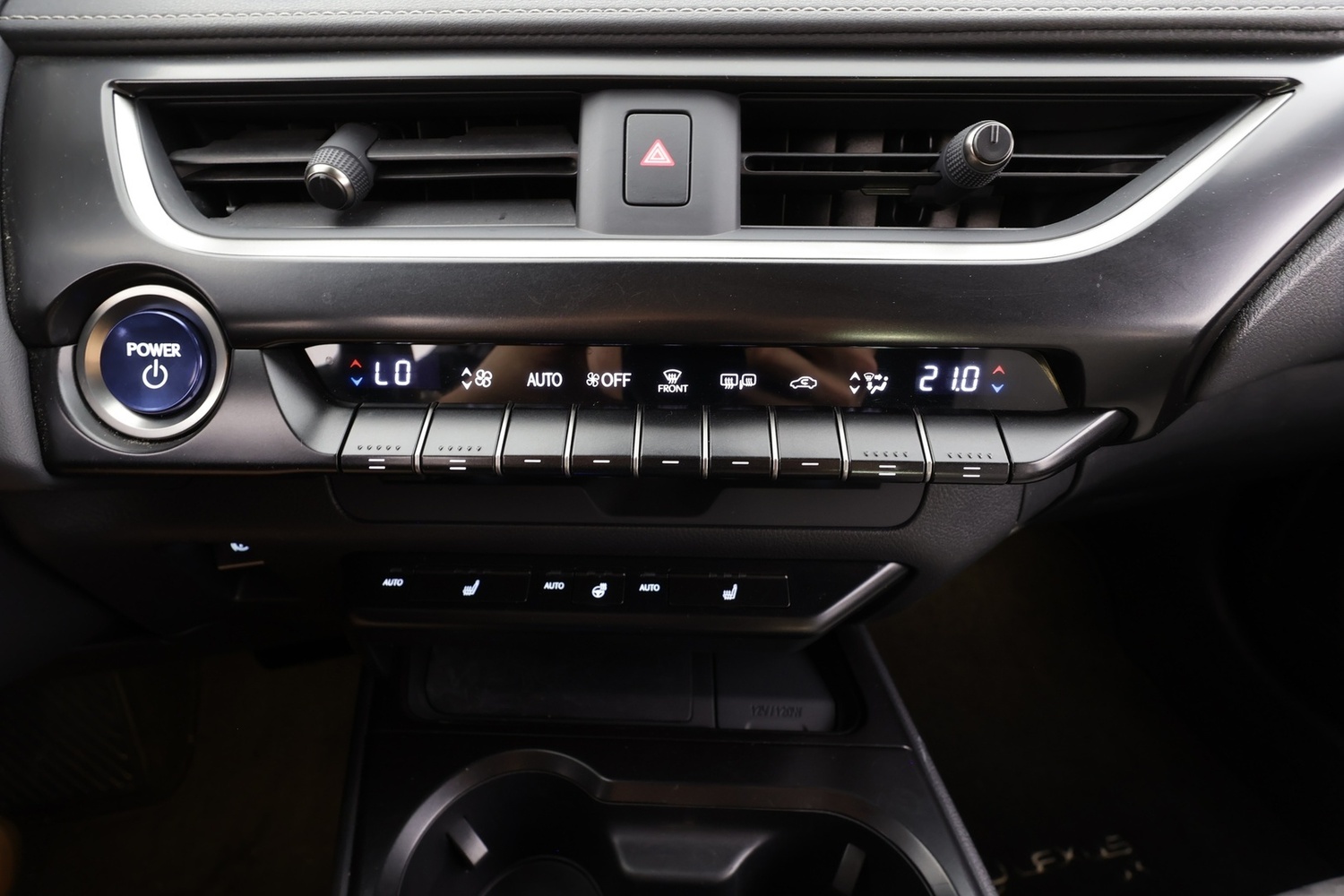 Lexus UX vaihtoauto