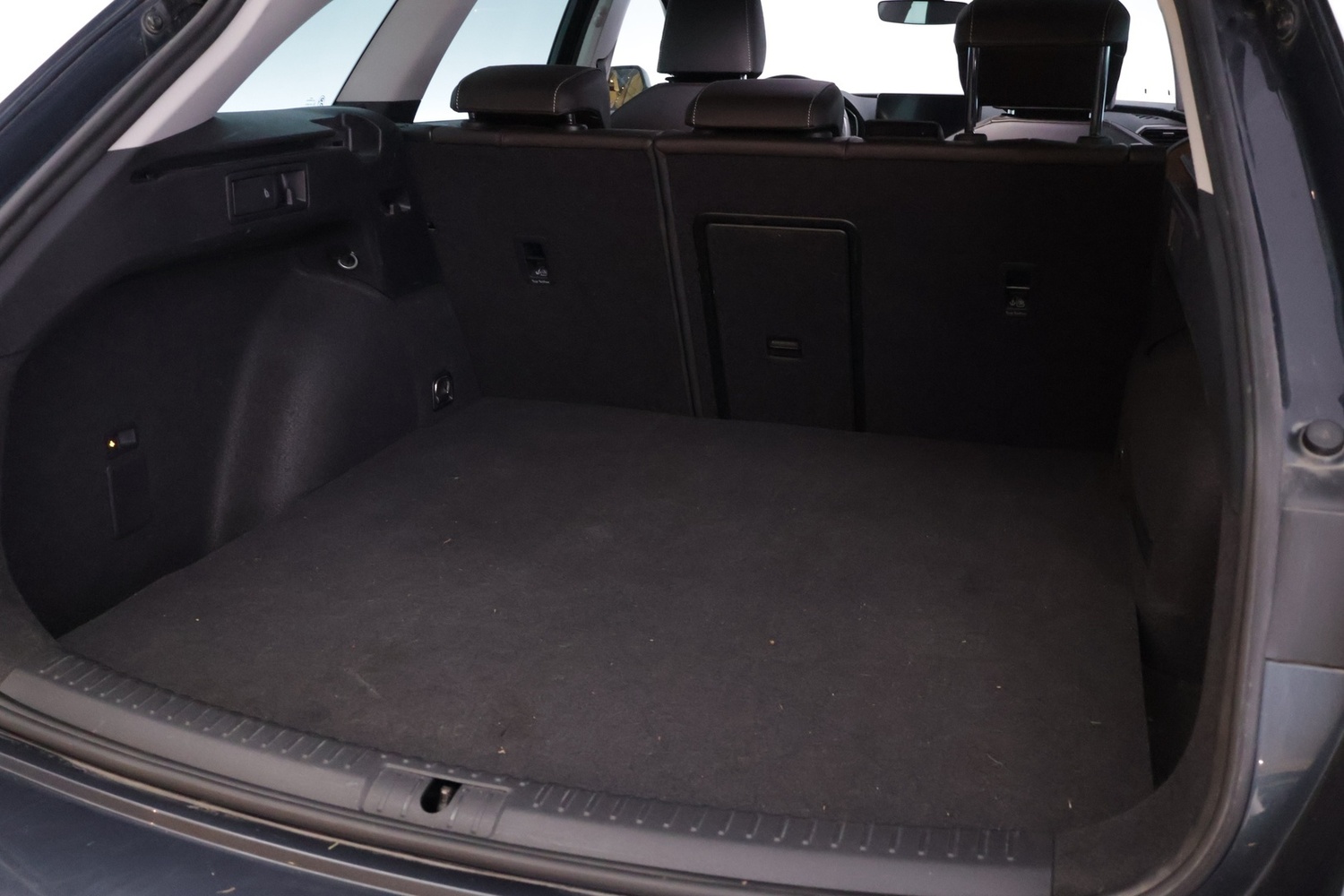 SEAT Leon Sportstourer vaihtoauto