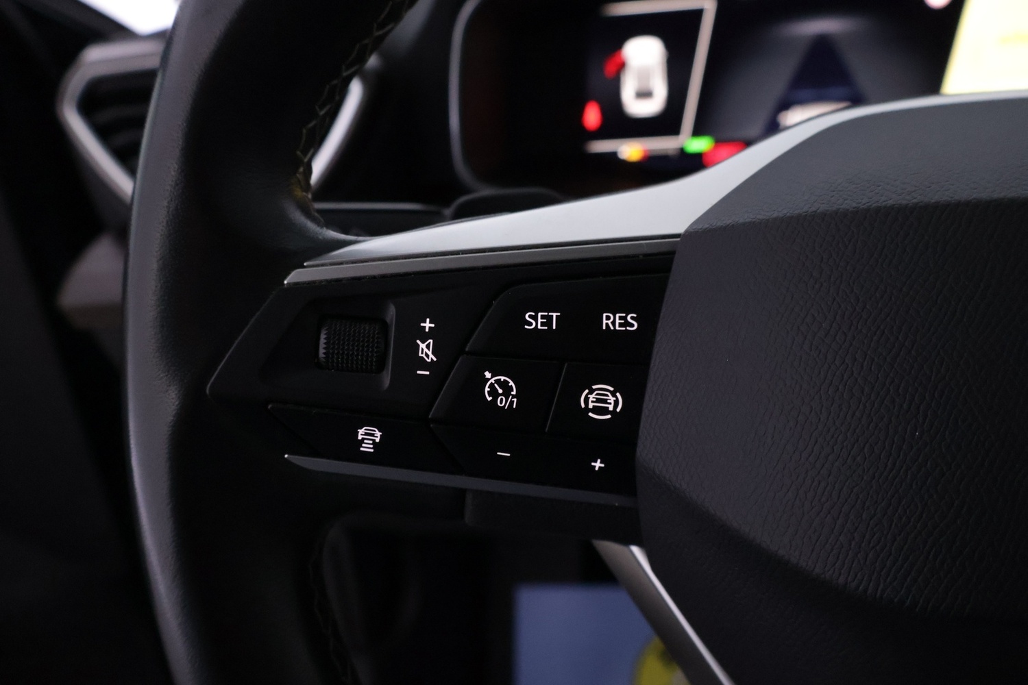 SEAT Leon Sportstourer vaihtoauto