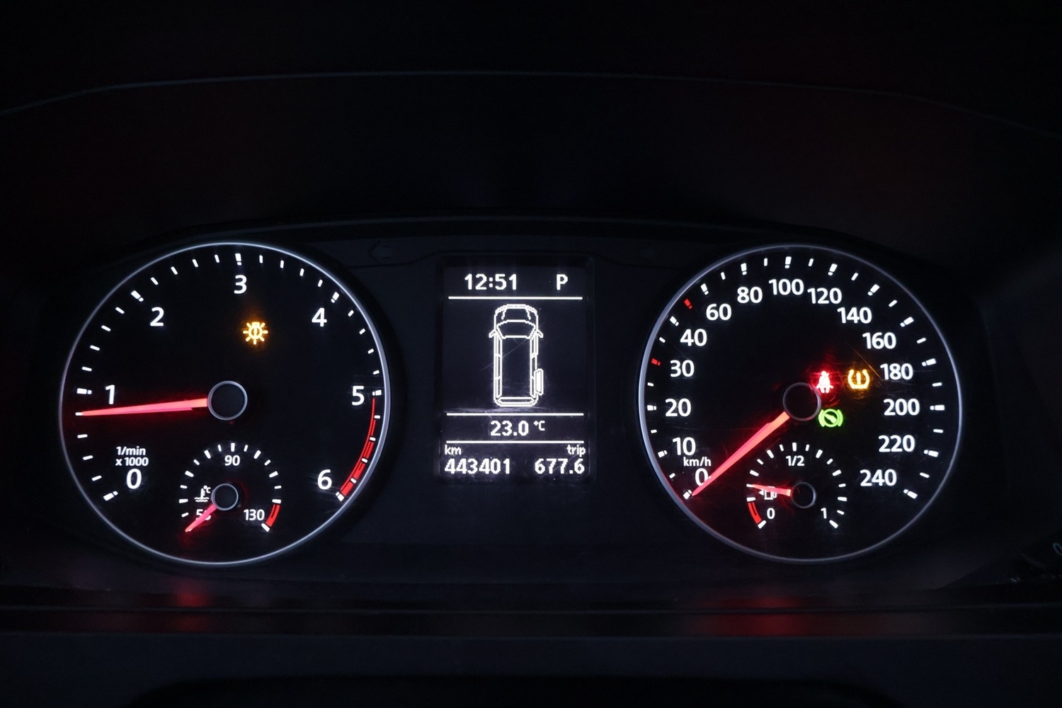 Volkswagen Caravelle vaihtoauto