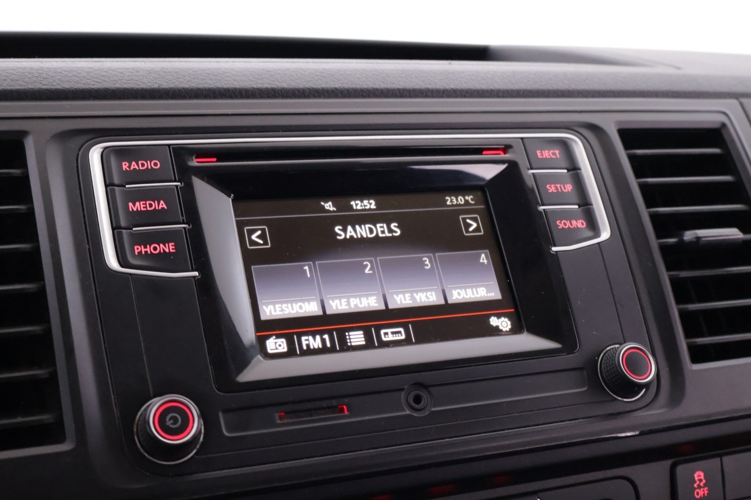 Volkswagen Caravelle vaihtoauto