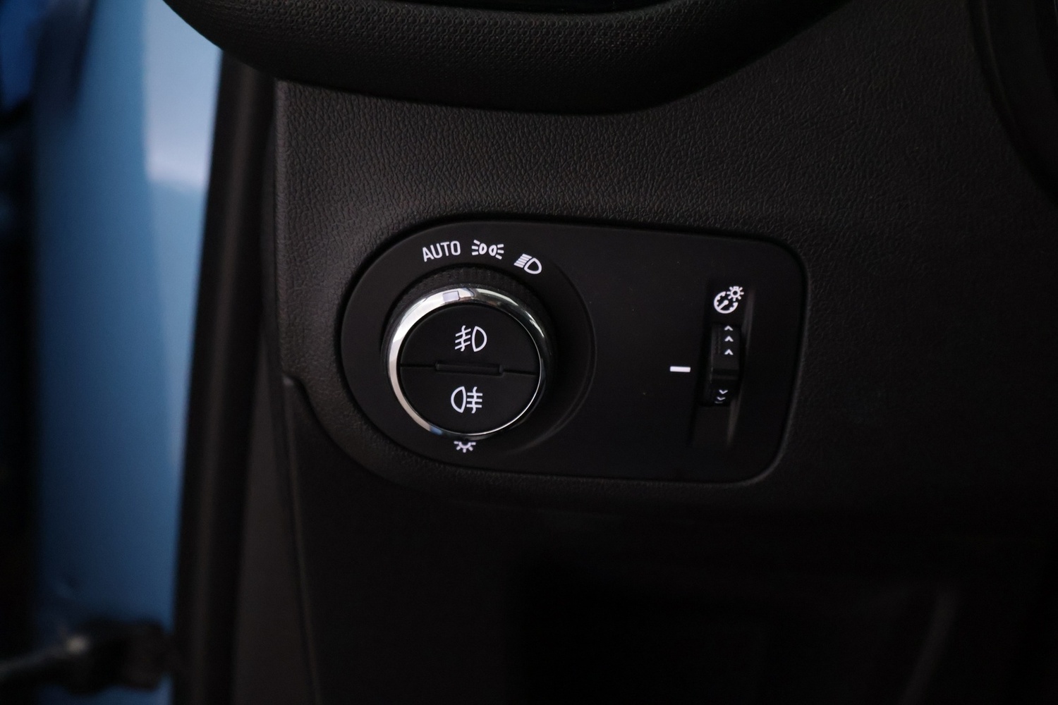 Opel Crossland X vaihtoauto