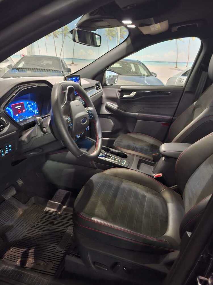 Ford Kuga vaihtoauto
