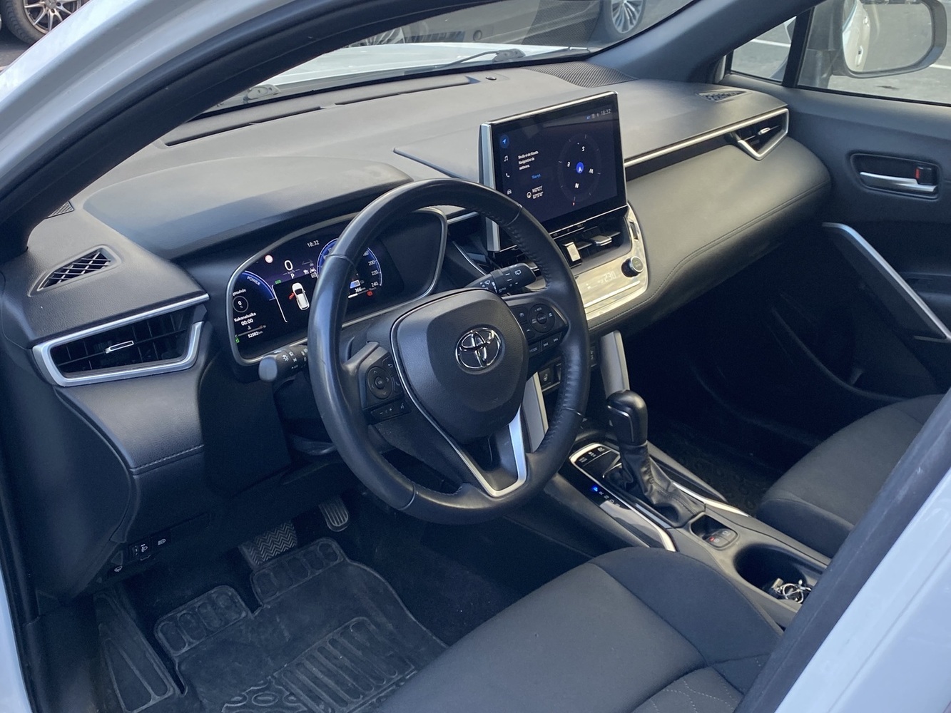 Toyota Corolla Cross vaihtoauto