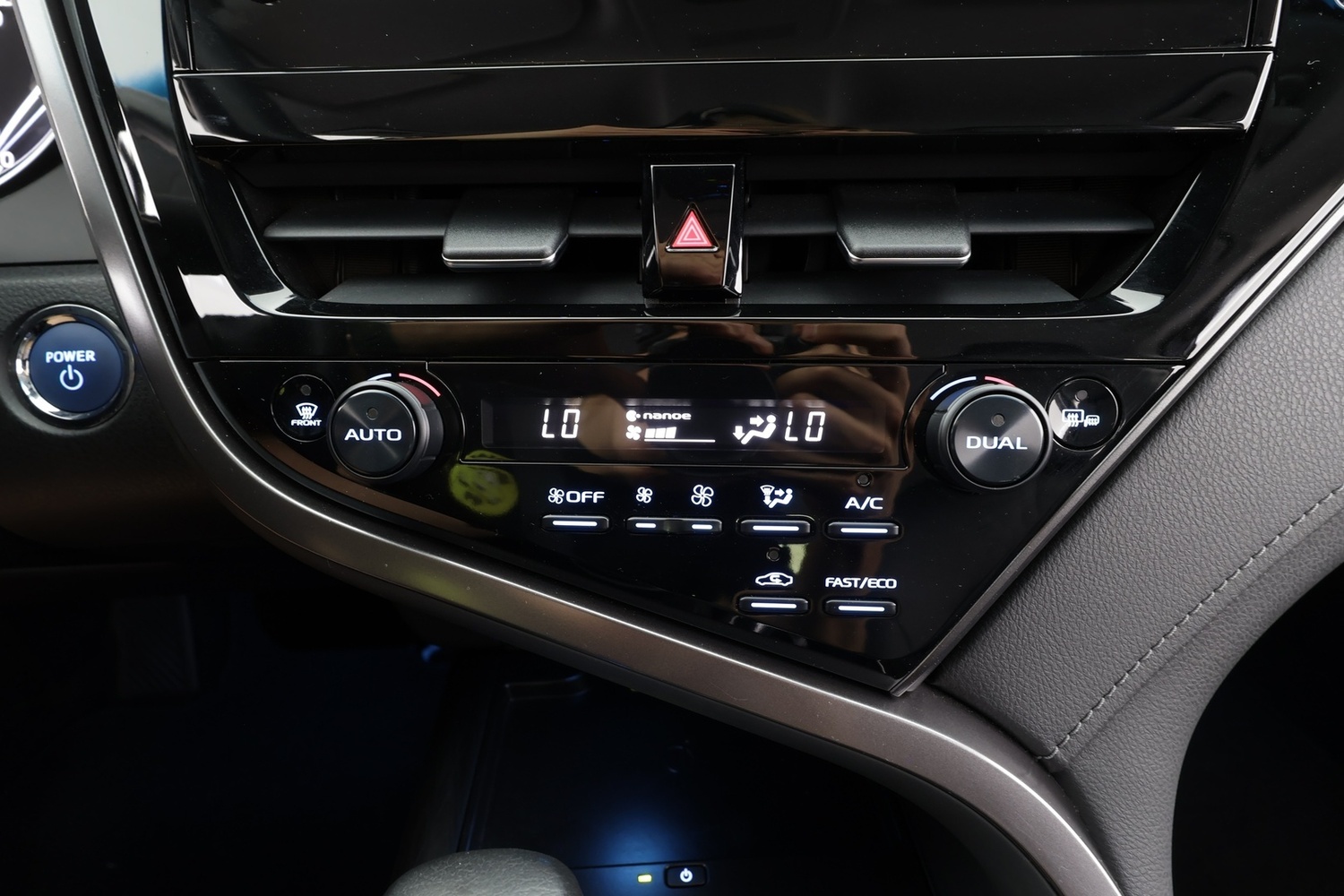 Toyota Camry vaihtoauto