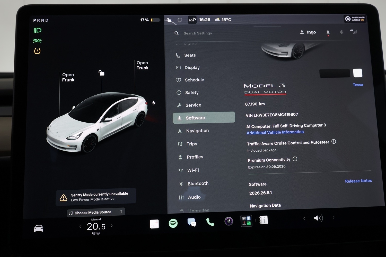 Tesla Model 3 vaihtoauto