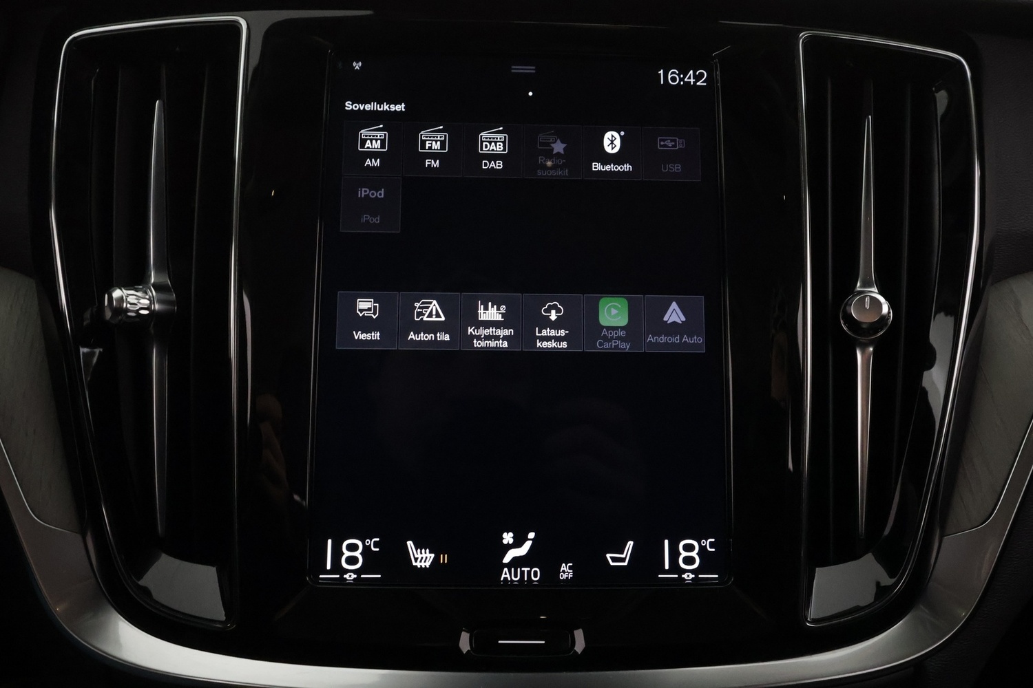 Volvo V60 vaihtoauto