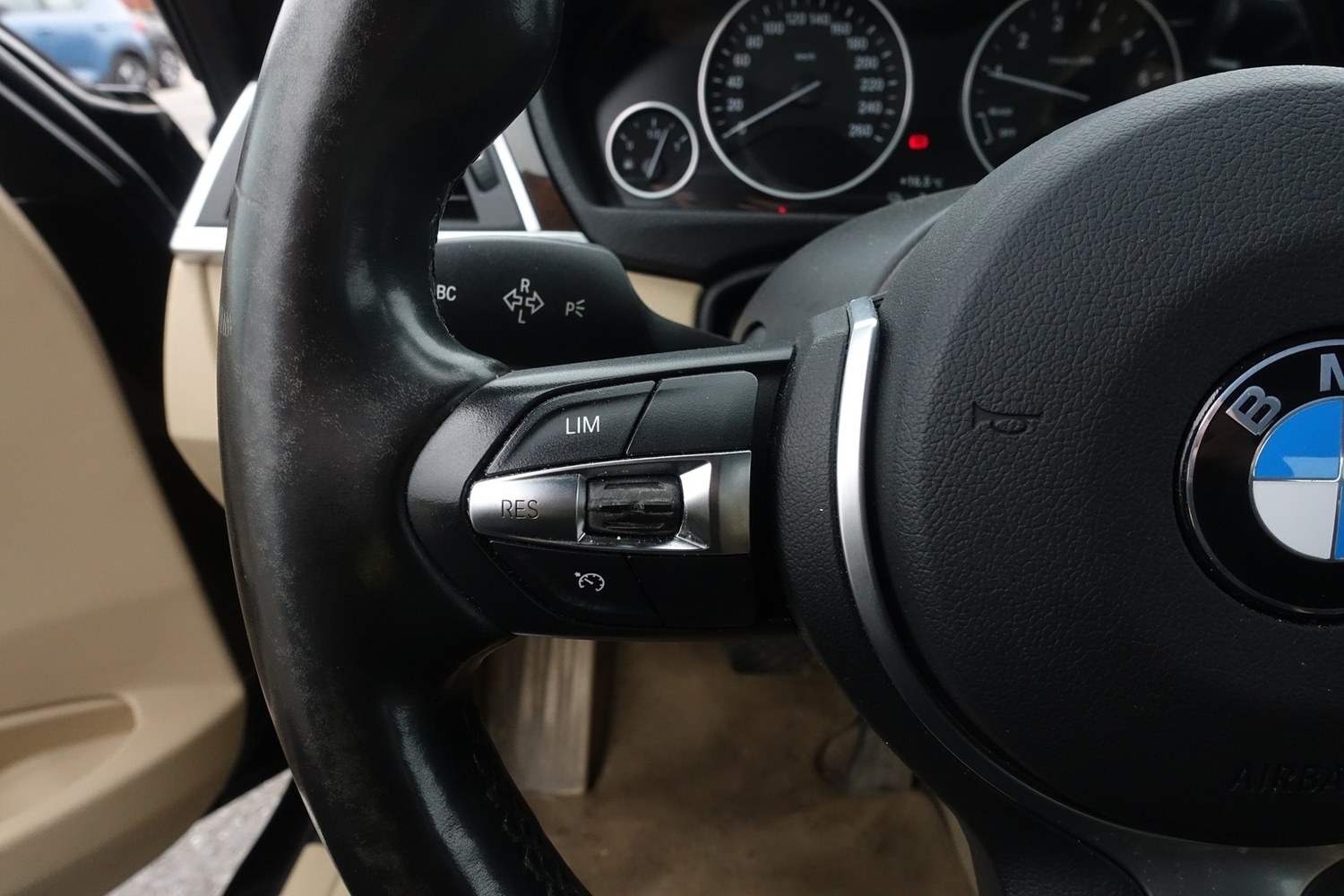 BMW 330 vaihtoauto