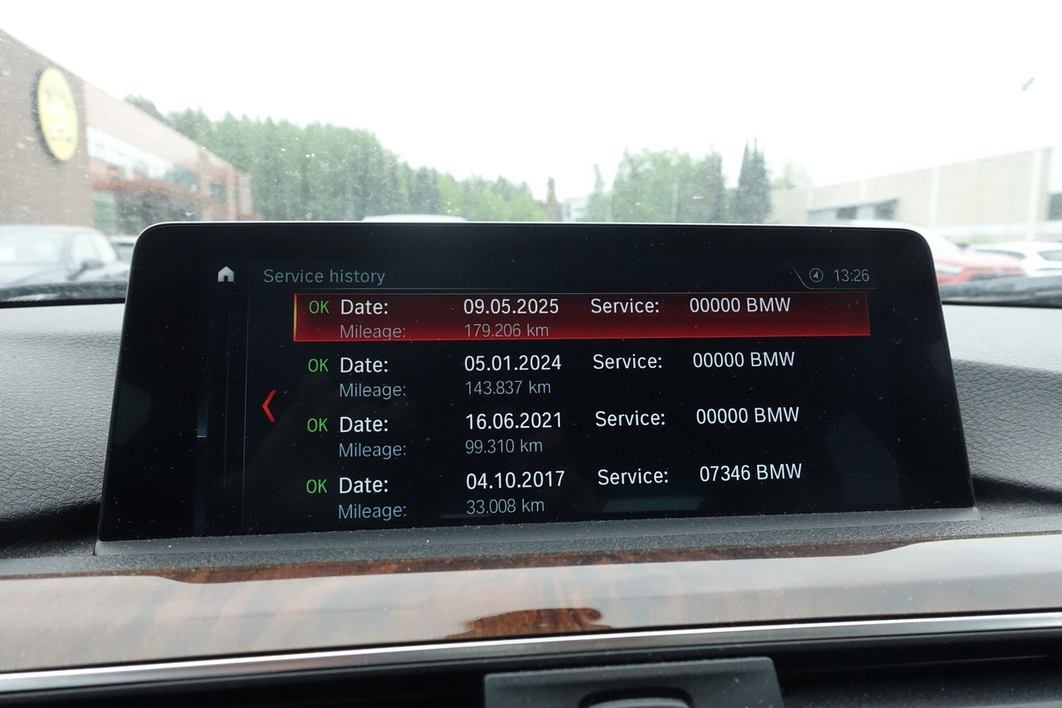 BMW 330 vaihtoauto