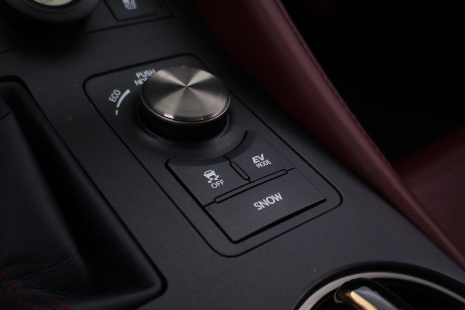 Lexus RC vaihtoauto