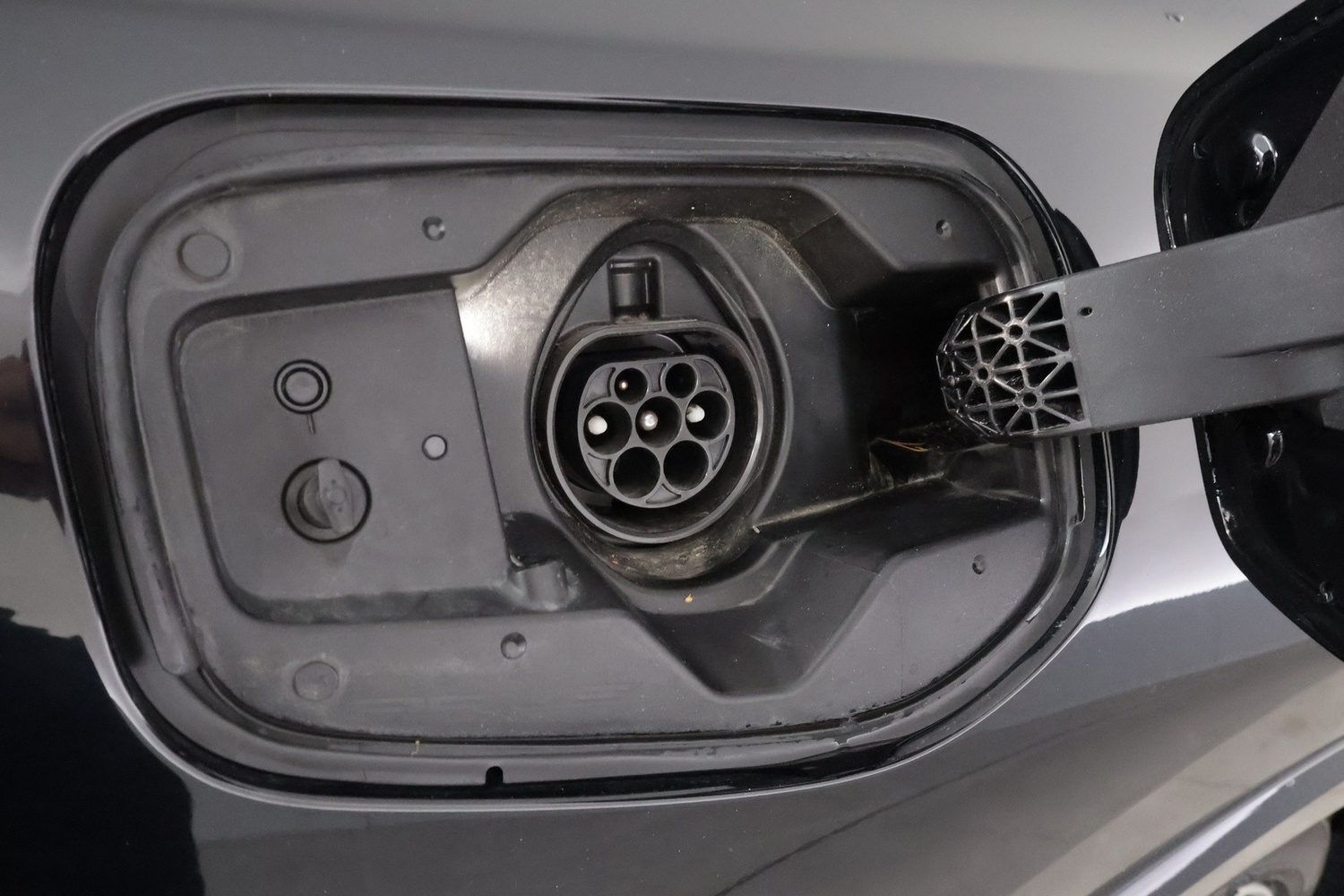 Toyota Prius Plug-in vaihtoauto