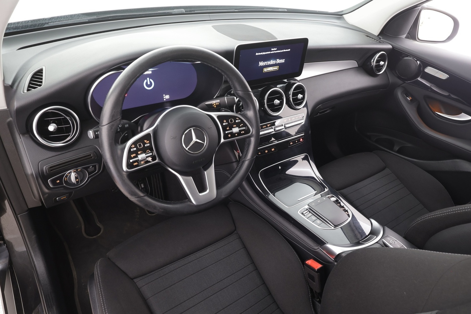 Mercedes-Benz GLC vaihtoauto