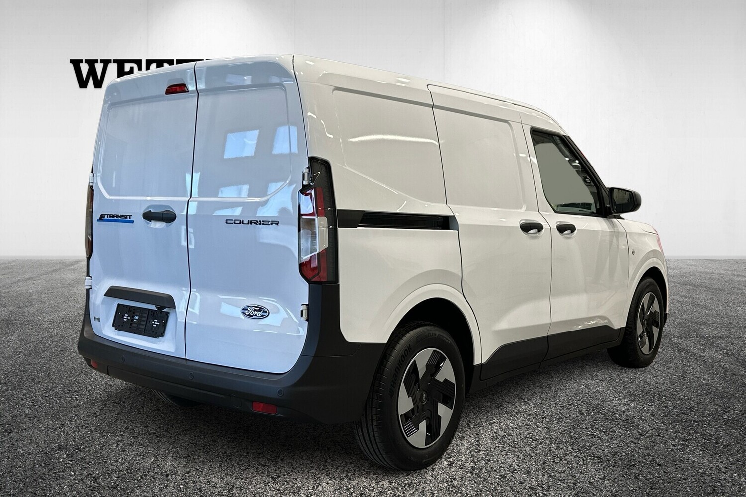 Ford Transit Courier vaihtoauto