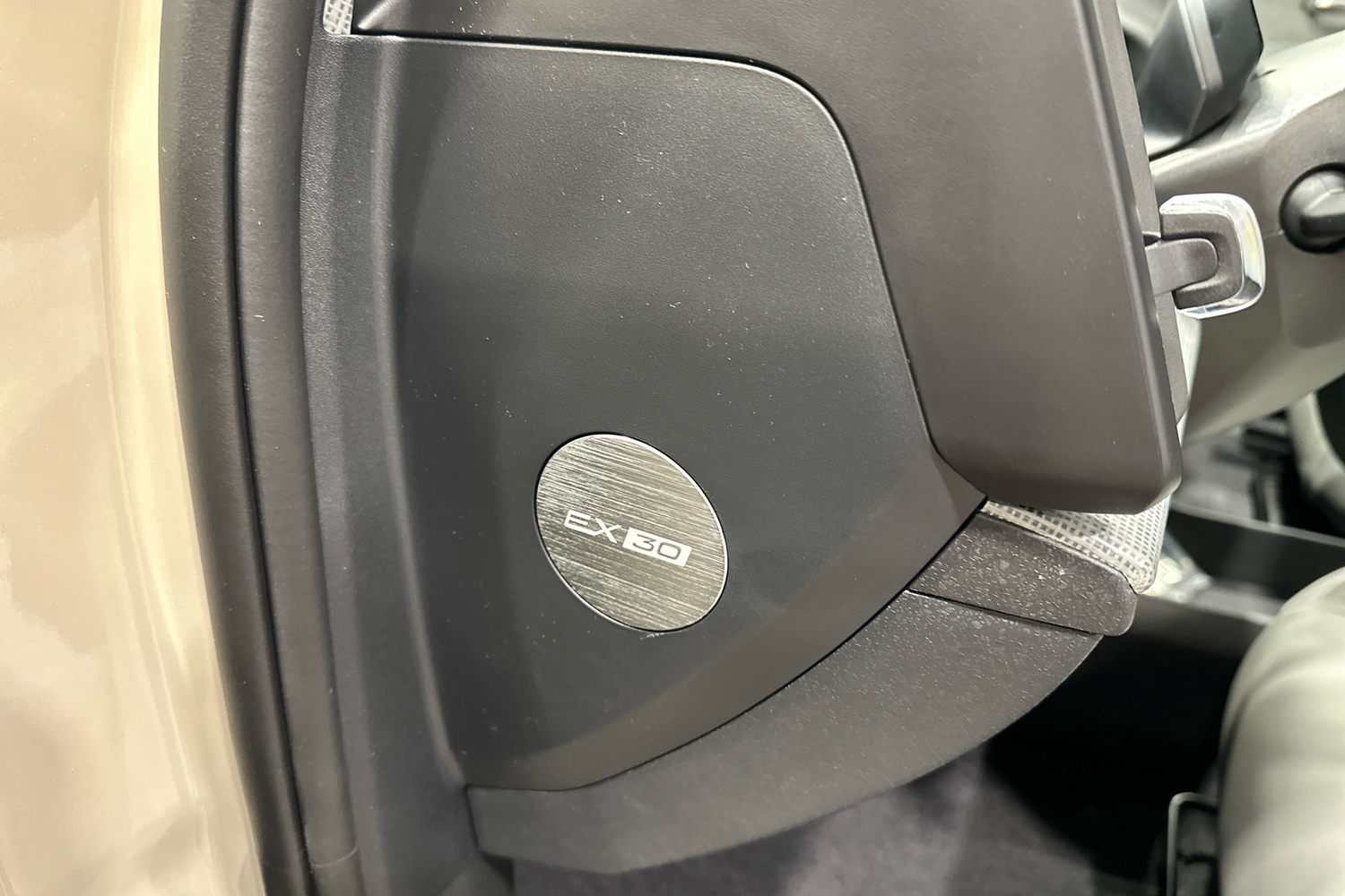 Volvo EX30 vaihtoauto